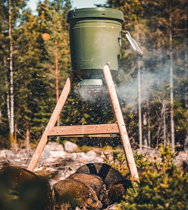 Nordic Gamekeeper® Foderautomat 125L Paket 